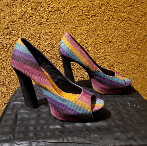 Multi Colored Platform Heel - Picture 1 of 5